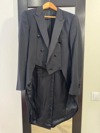 Frac de la marca PROTOCOLO Frac Negro y  pantalón