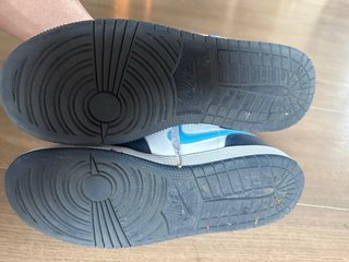 Nike Air Jordan 1 Mid Azul Blanco