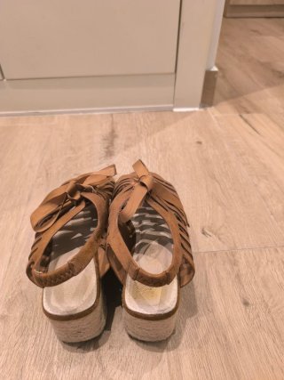 Sandalias cuña esparto tiras lazo beige