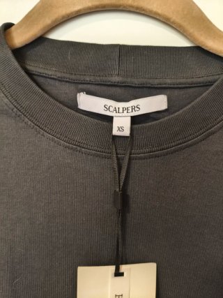 Scalpers. Camiseta Polera