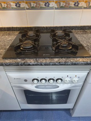 Muebles de cocina completos con horno encimera