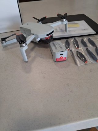 Dron Potensic ATOM 2