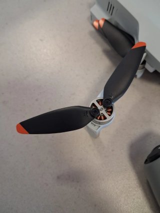 Dron Potensic ATOM 2