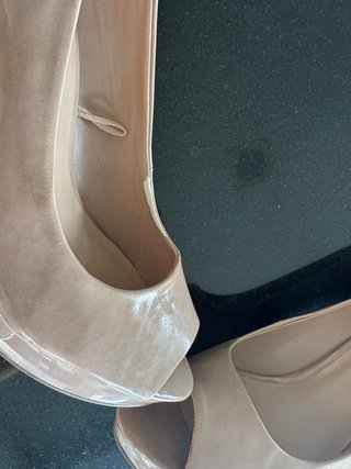 Zapatos de tacón peep toe nude