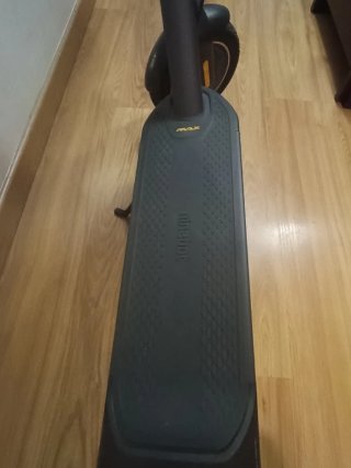 Patinete eléctrico Ninebot Max G2