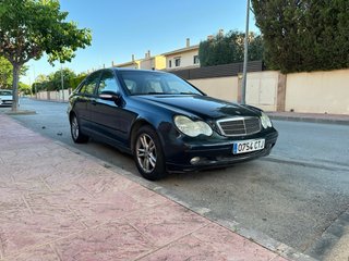 Mercedes-Benz Clase C 2004