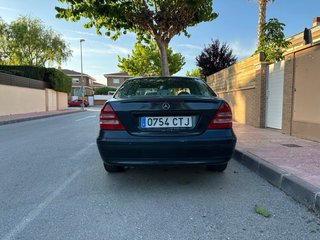 Mercedes-Benz Clase C 2004