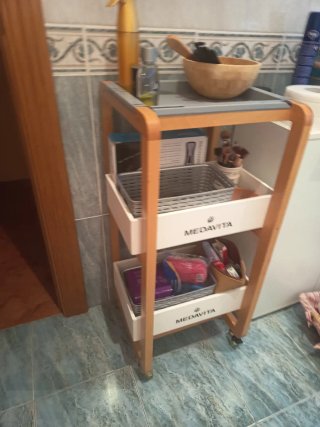 Carrito auxiliar de peluquería