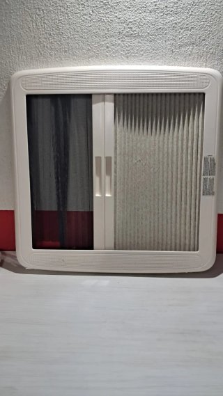 Claraboya Blanca para Caravana