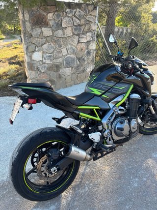 Kawasaki Z900 2019 A2 Negra/Verde