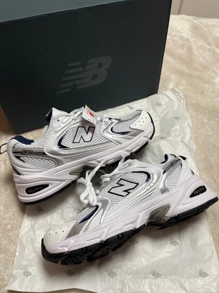 Sneakers New Balance 530 Argento e Bianco
