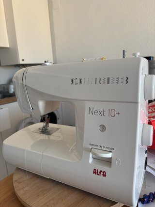Máquina de coser Alfa Next 10+