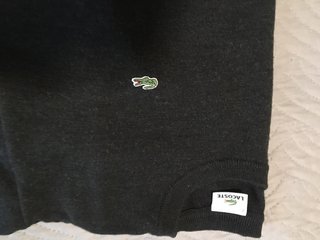 1 polo verde Lacoste