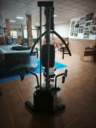 Máquina de gimnasio multifunción