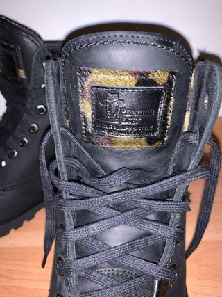 Botas Panama Jack de cuero. 42.