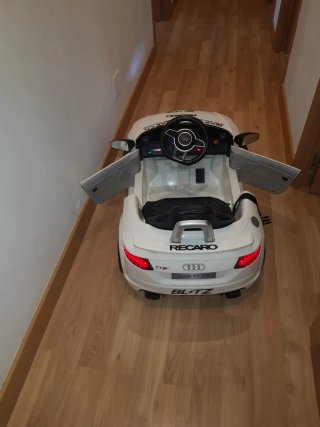 Coche Eléctrico Infantil Audi TT RS