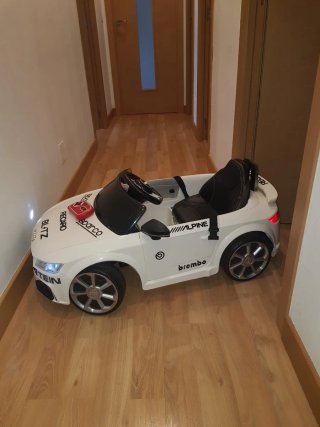 Coche Eléctrico Infantil Audi TT RS