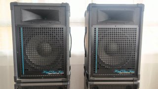 Altavoces JBSYSTEMS M10 y Subwoofers.