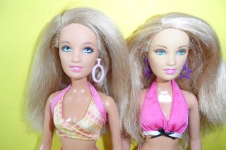 2 Barbie Beach Glam 2006 Piedi Grandi Cali