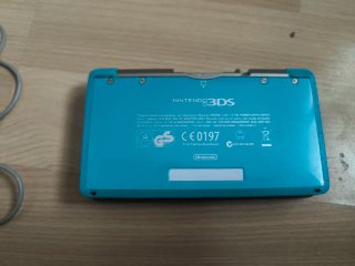 Nintendo 3DS + Cable SIN FIRMWARE