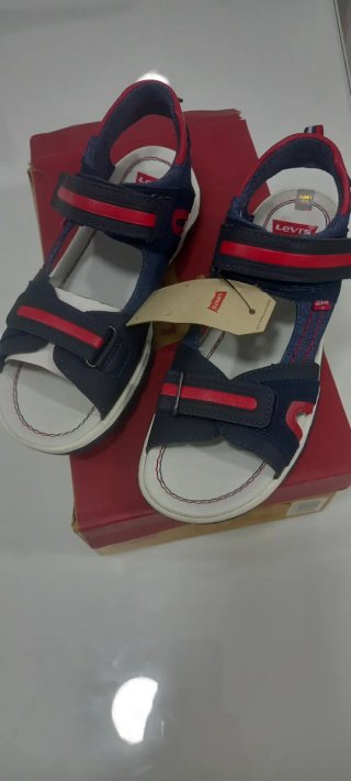 Sandalias Levi's para niño talla 33