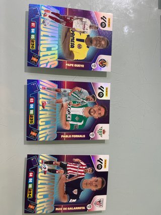 Cromos Adrenalyn XL Pape Gueye, Pablo Fornals, Rui