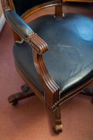 Sillón piel giratorio - Bonilla