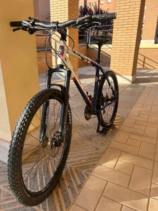 Bicicleta MTB BH Expert