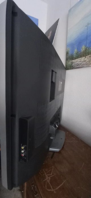 Televisión Toshiba REGZA Negra y Plateada