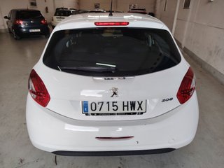 Peugeot 208 2014