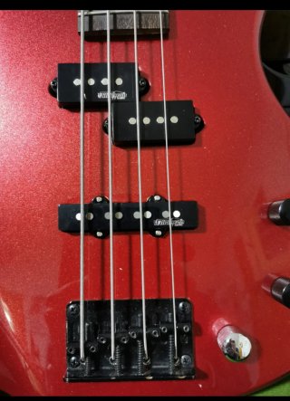 Bajo Eléctrico STIX Rojo