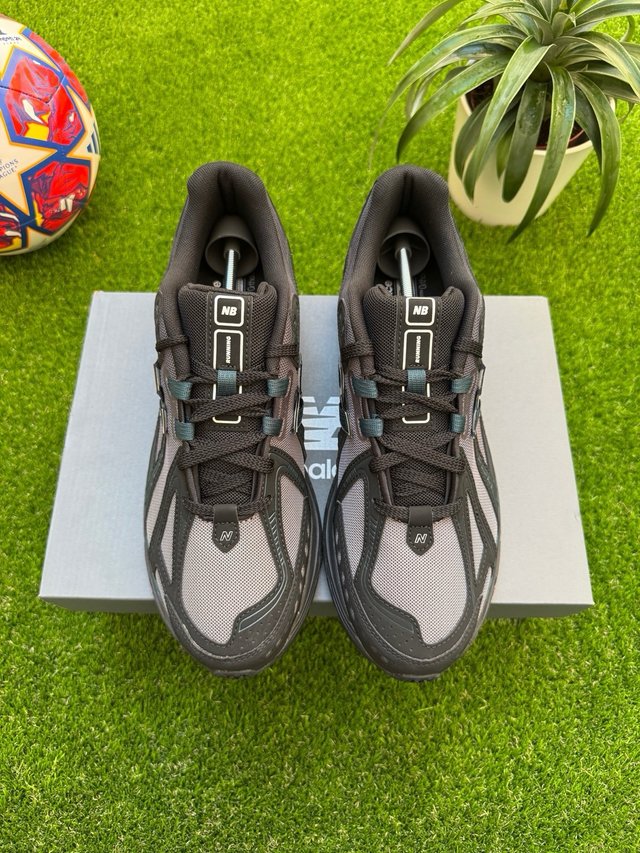 New Balance 1906r Negro/Gris