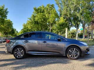 Toyota Avensis 2015 Berlina