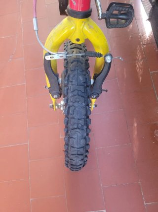 Bicicleta infantil 14 amarilla y roja