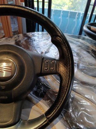 Volante Seat León FR