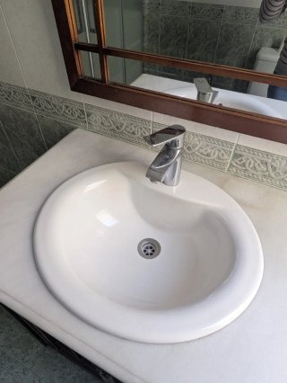 Mueble baño vintage madera y mármol