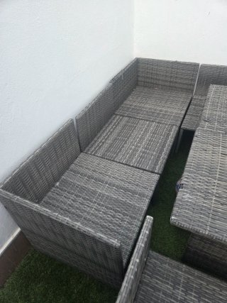 Conjunto de jardín de mimbre gris