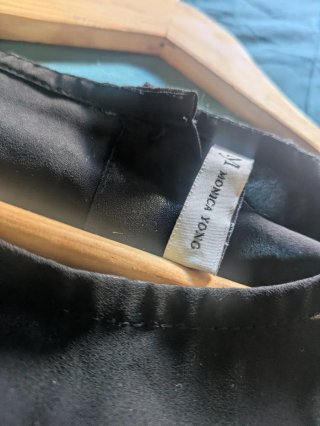 Blusa Mónica Yong Negra Elegante