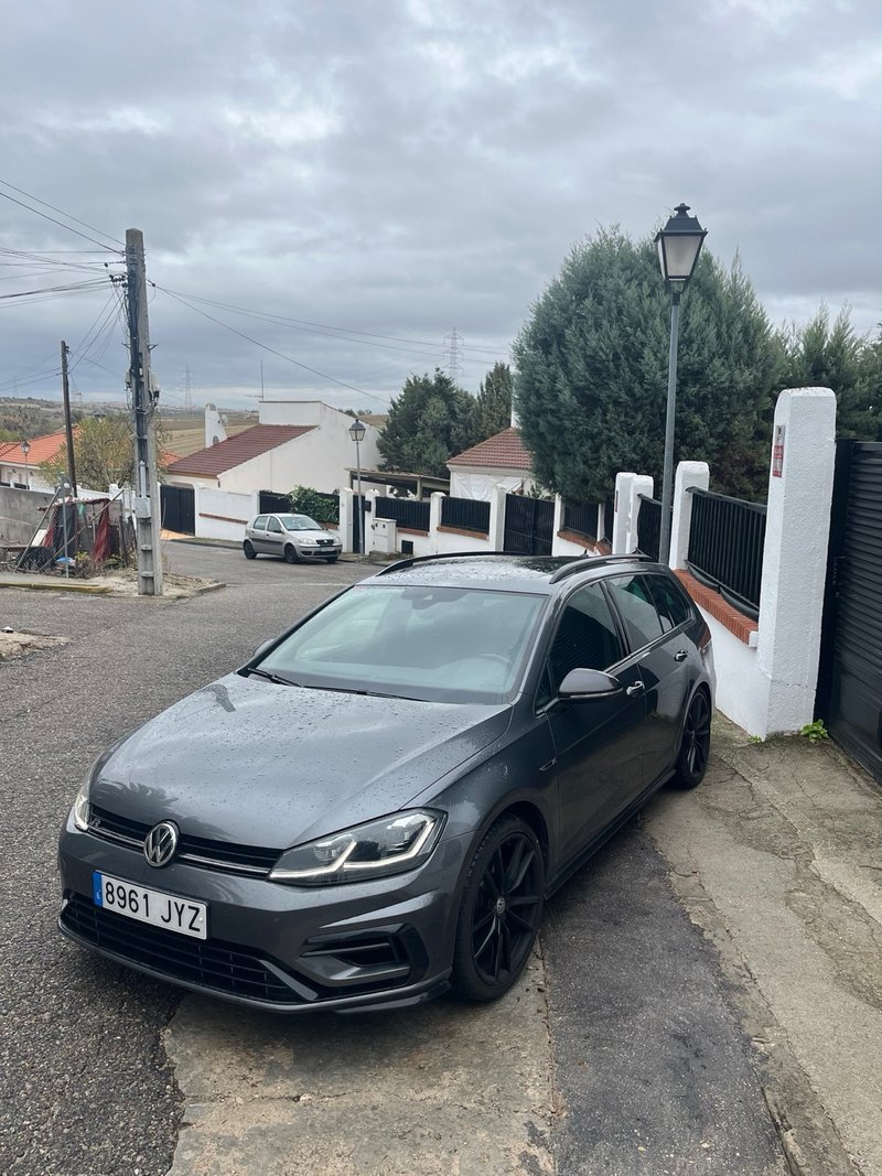 Volkswagen Golf 2017, foto 2