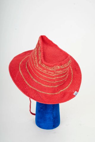 Cappello stile Coachella corallo e oro