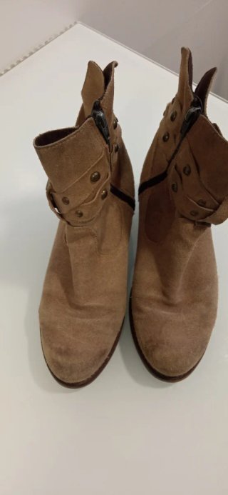 Botines piel marrón claro talla 38