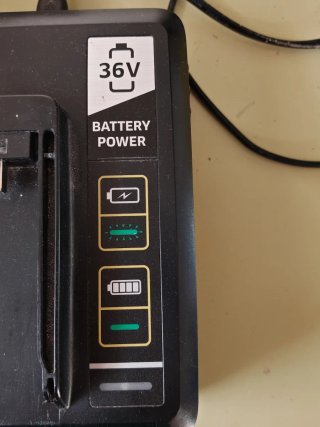 Cargador rápido Kärcher 36V Batería