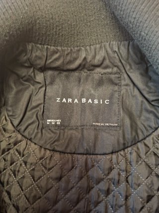Chaqueta negra 3/4 con cinturón
