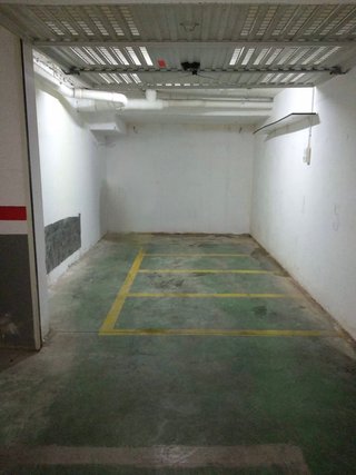 SE VENDE PARKING CERRADO