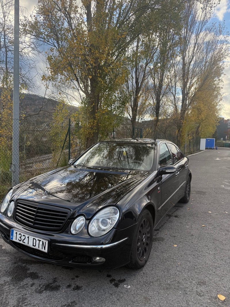 Mercedes-Benz Clase E 2005 - foto 1
