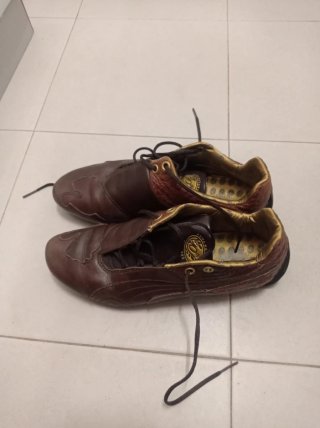 Zapatillas Puma Marrones y Doradas