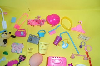 Lotto Accessori Mix Barbie - 73 Pezzi