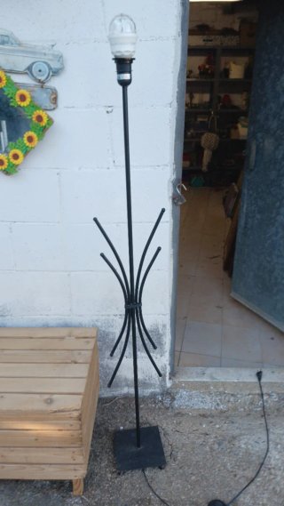 Lámpara de pie decorativa