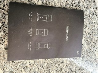 Cafetera Nespresso Vertuo Plus Negra