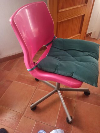Escritorio y Silla Ajustables